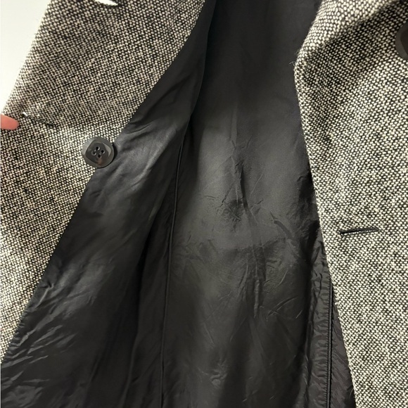 Hunting World Coat - Picture 9 of 12